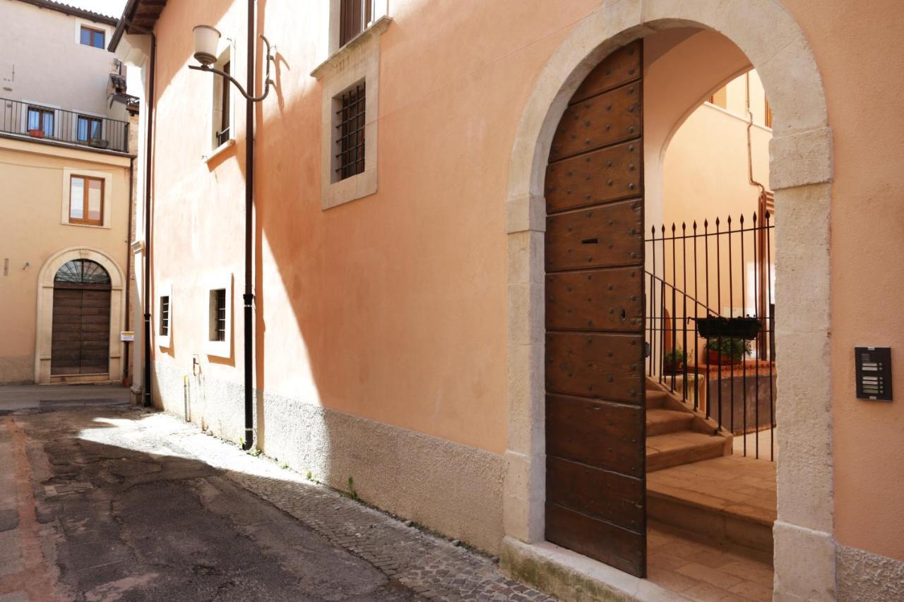 B&B Eden LʼAquila Exteriör bild