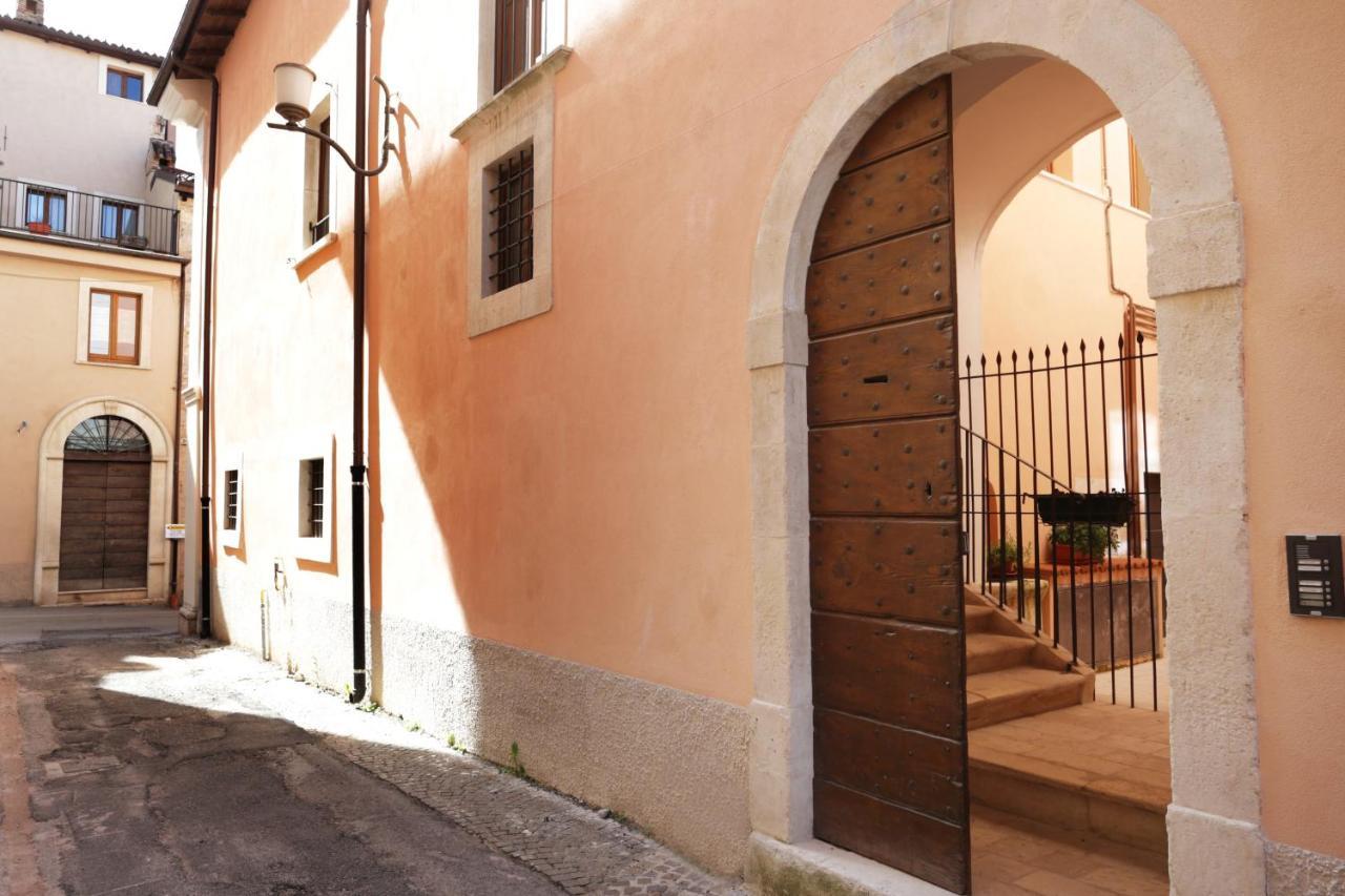 B&B Eden LʼAquila Exteriör bild